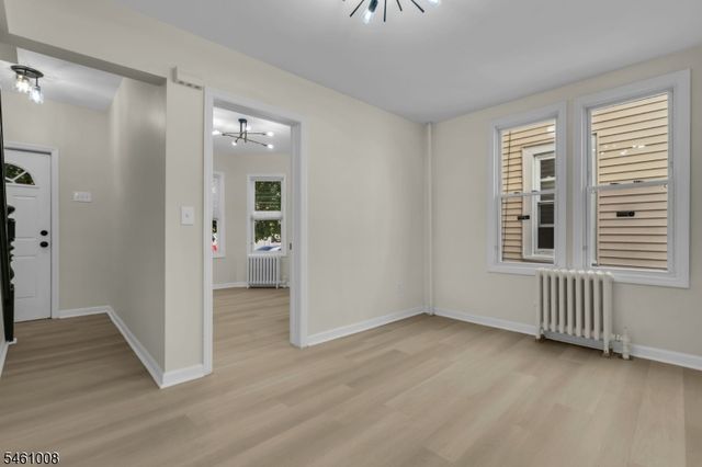 263 Sanford St, East Orange City, NJ 07018