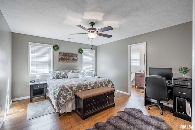 307 Noah Lane, Carterville, IL 62918