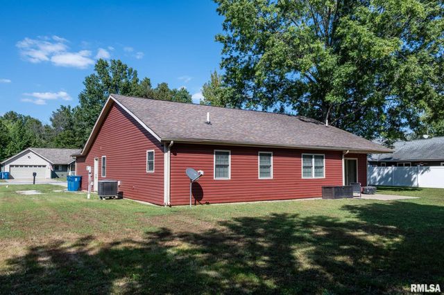 307 Noah Lane, Carterville, IL 62918