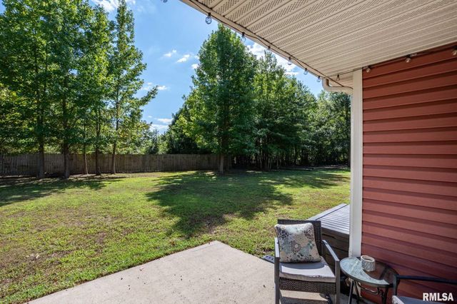 307 Noah Lane, Carterville, IL 62918