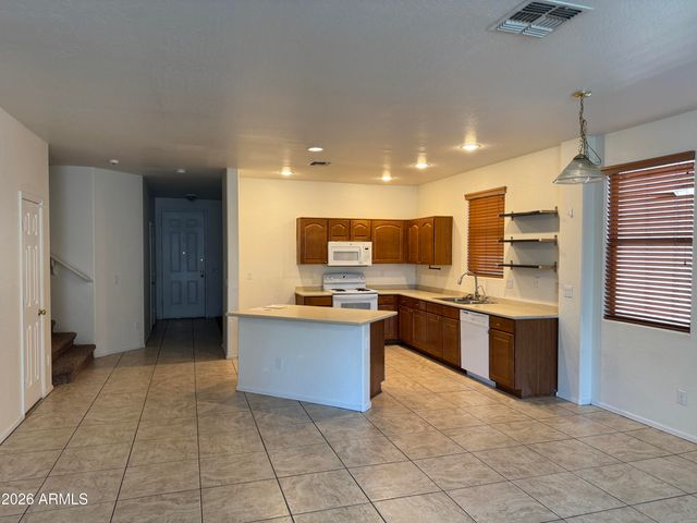 3209 W SAINT CATHERINE Avenue, Phoenix, AZ 85041