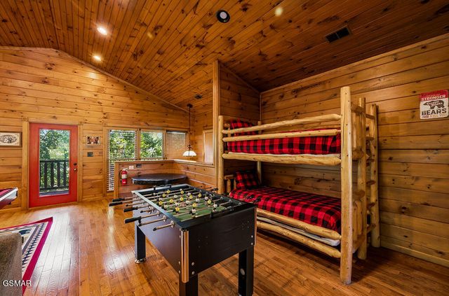 807 Great Smoky Way, Gatlinburg, TN 37738