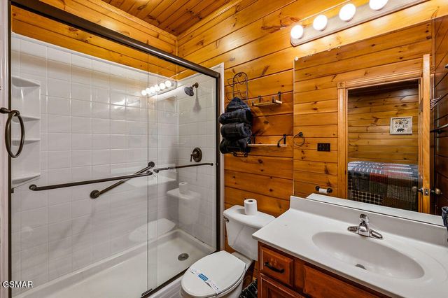 807 Great Smoky Way, Gatlinburg, TN 37738