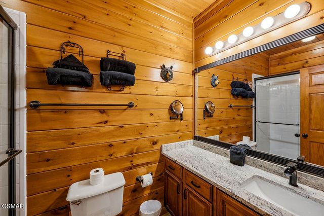 807 Great Smoky Way, Gatlinburg, TN 37738