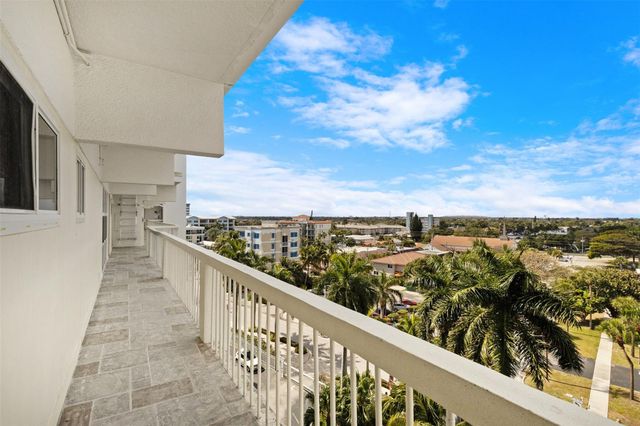 500 SE 21st Avenue 805, Deerfield Beach, FL 33441