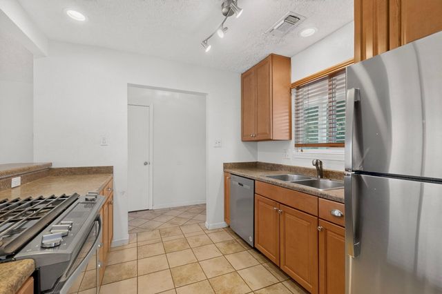 1935 El Dorado Loop, Bosque Farms, NM 87068