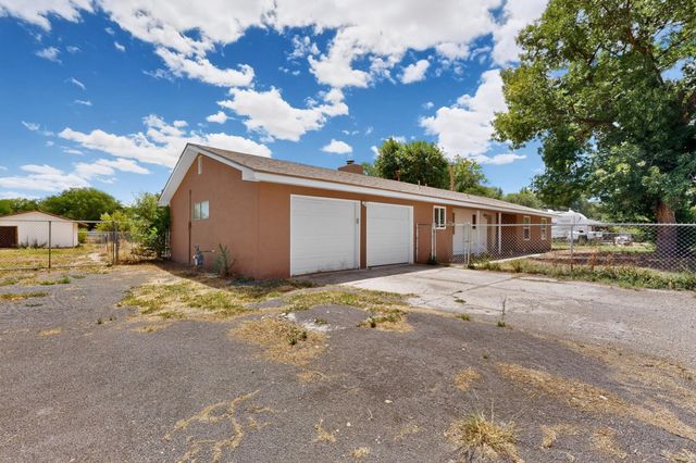 1935 El Dorado Loop, Bosque Farms, NM 87068