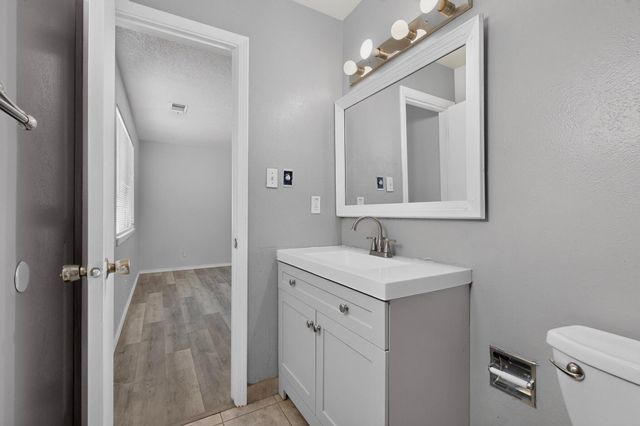 1935 El Dorado Loop, Bosque Farms, NM 87068