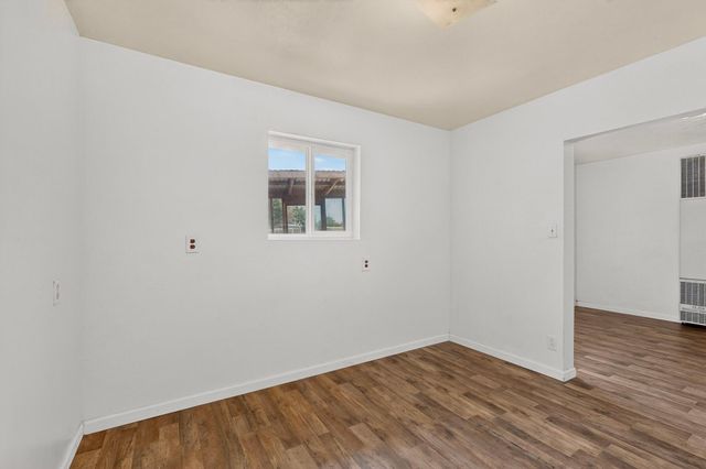 1935 El Dorado Loop, Bosque Farms, NM 87068