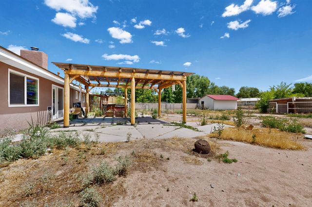 1935 El Dorado Loop, Bosque Farms, NM 87068