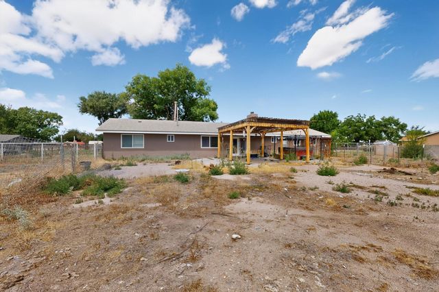 1935 El Dorado Loop, Bosque Farms, NM 87068