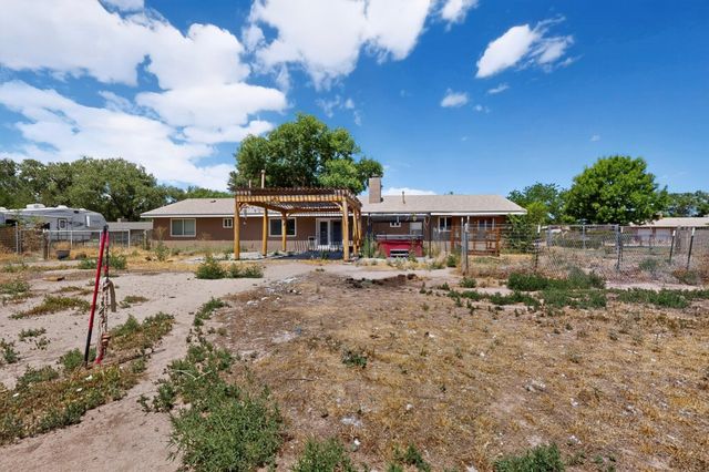 1935 El Dorado Loop, Bosque Farms, NM 87068