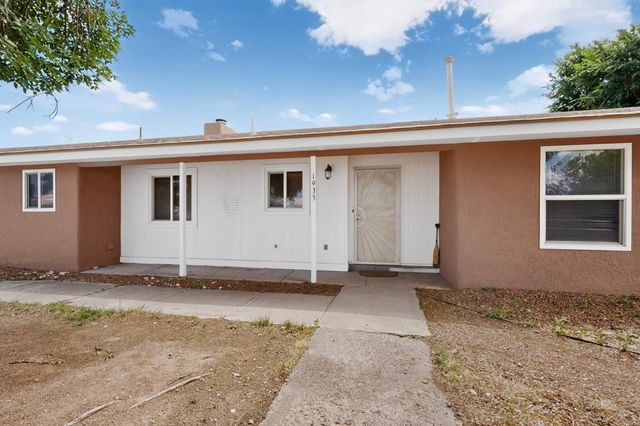 1935 El Dorado Loop, Bosque Farms, NM 87068