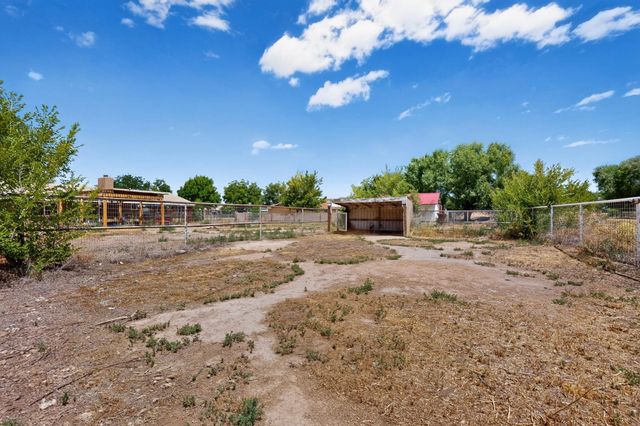 1935 El Dorado Loop, Bosque Farms, NM 87068