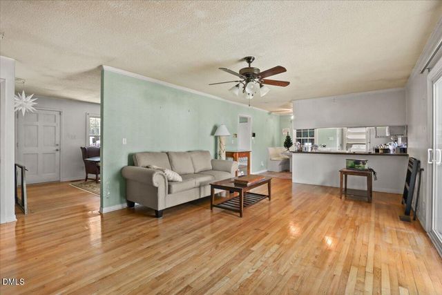 101 E Wilson Street, Smithfield, NC 27577