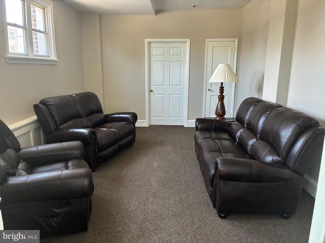 5400 LEBANON AVE, Philadelphia, PA 19131