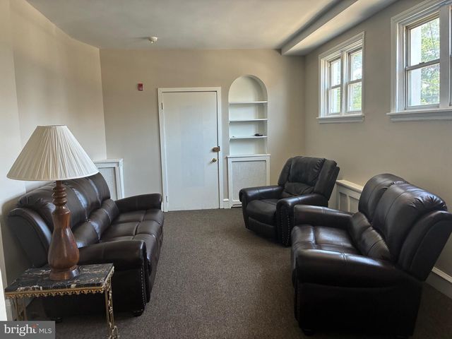 5400 LEBANON AVE, Philadelphia, PA 19131