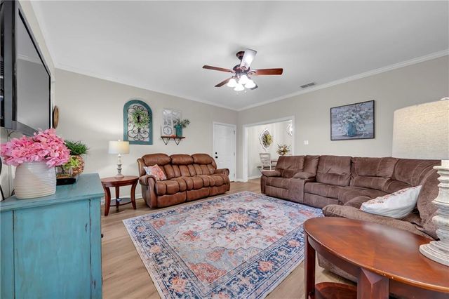 6922 Isi Lane, Saraland, AL 36571