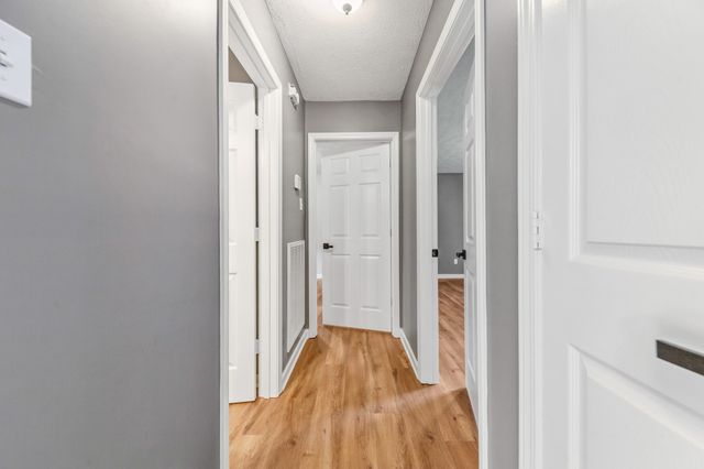 1513 Rebecca Dr, Chapel Hill, TN 37034