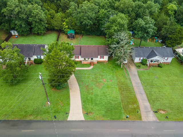 1513 Rebecca Dr, Chapel Hill, TN 37034