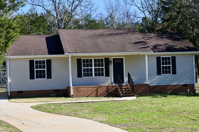 1513 Rebecca Dr, Chapel Hill, TN 37034