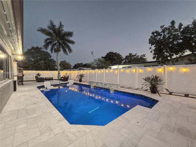 11040 NW 22nd St, Pembroke Pines, FL 33026