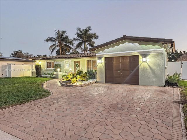 11040 NW 22nd St, Pembroke Pines, FL 33026