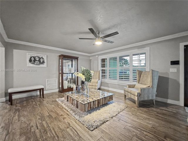 11040 NW 22nd St, Pembroke Pines, FL 33026