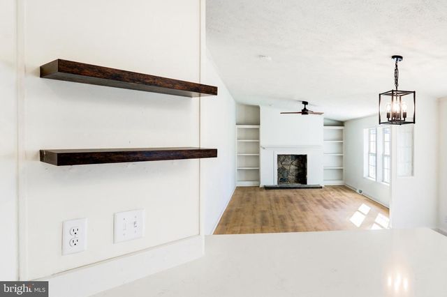 166 N MAIN ST, Aspers, PA 17304