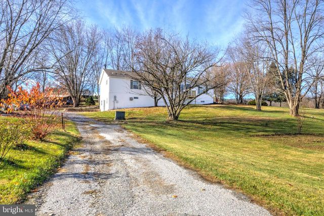 166 N MAIN ST, Aspers, PA 17304