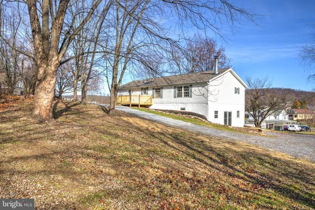 166 N MAIN ST, Aspers, PA 17304