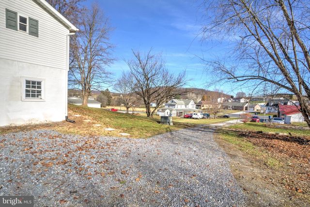 166 N MAIN ST, Aspers, PA 17304