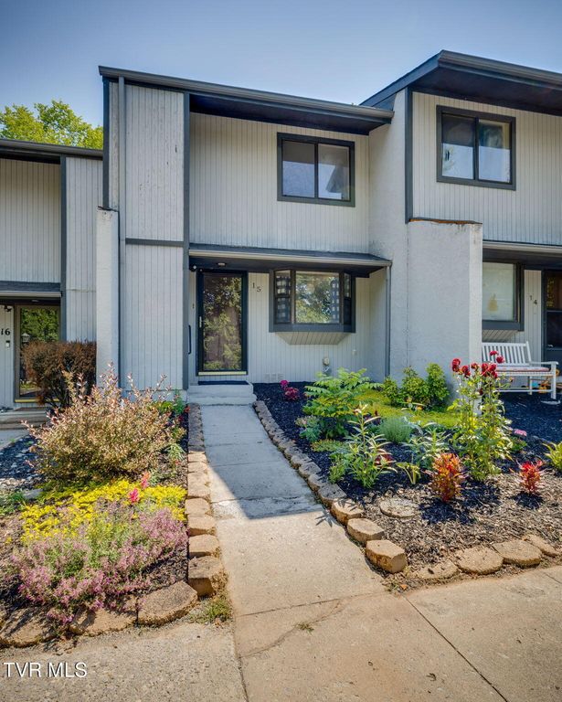 2420 Volunteer Parkway Apt 15, Bristol, TN 37620