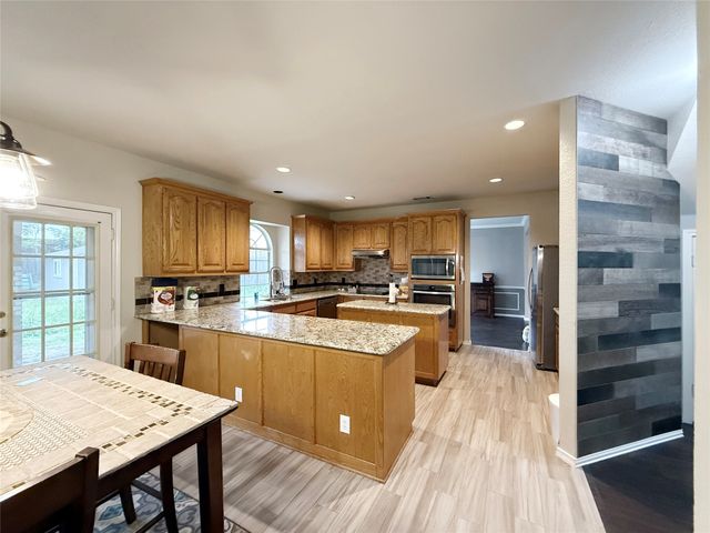 5229 Saint Croix Lane, Fort Worth, TX 76137