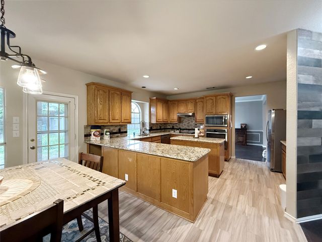5229 Saint Croix Lane, Fort Worth, TX 76137