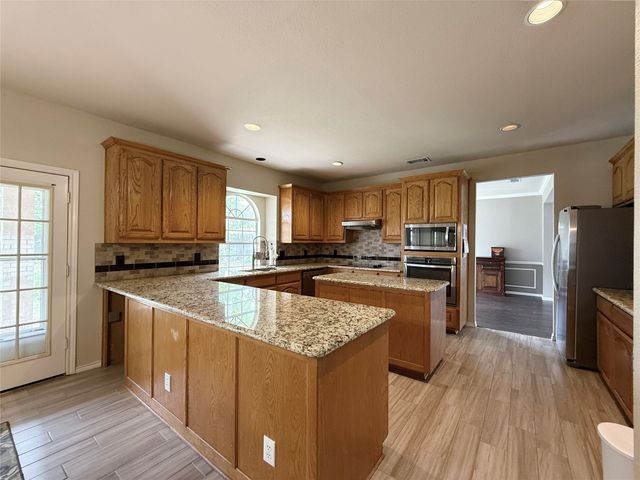 5229 Saint Croix Lane, Fort Worth, TX 76137