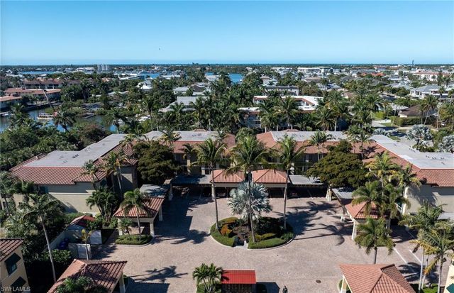 1045 Sandpiper ST # G204, Naples, FL 34102