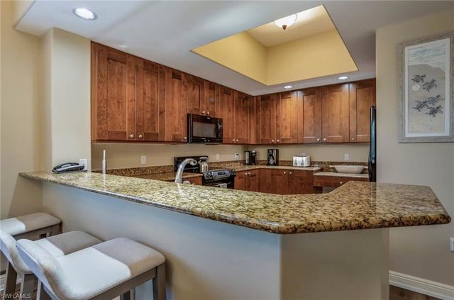 1045 Sandpiper ST # G204, Naples, FL 34102