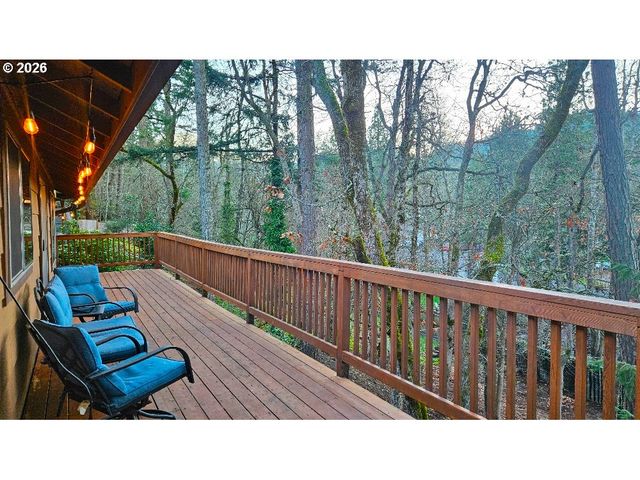 4734 BROOKWOOD St, Eugene, OR 97405