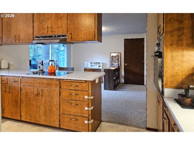 4734 BROOKWOOD St, Eugene, OR 97405