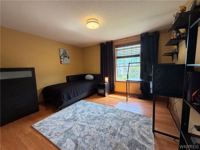 14 Hitching Post Lane, Amherst, NY 14228