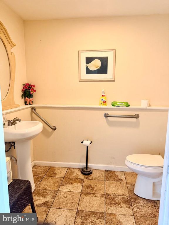 4374 CONCORD DR, FEASTERVILLE TREVOSE, PA 19053 — photo 4