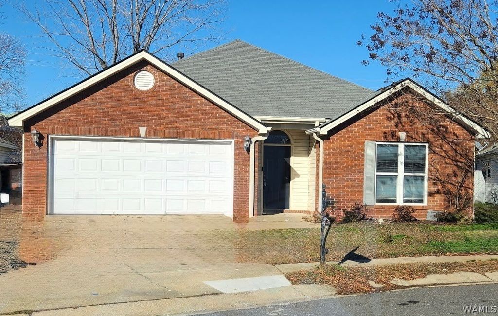 1992 Lenox, Tuscaloosa, AL 35405