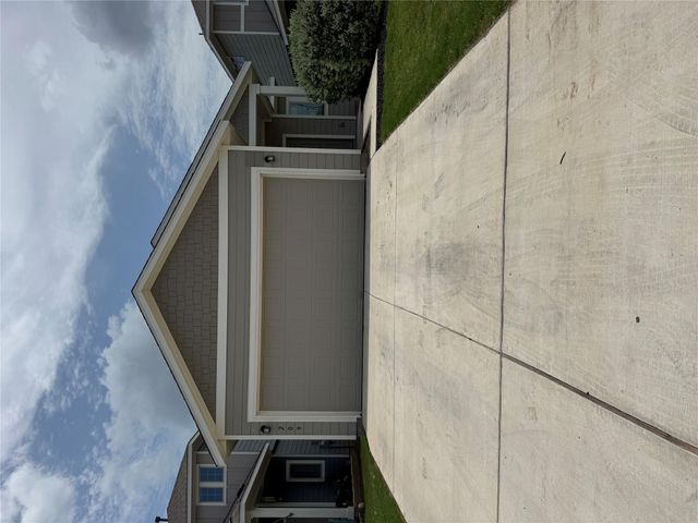 209 Driftwood LN, Bastrop, TX 78602