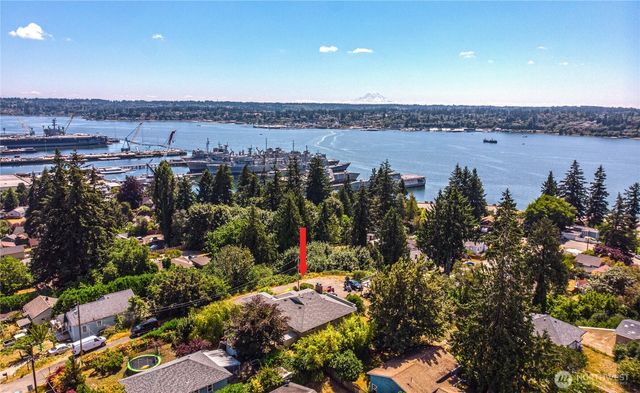 605 S Charleston Avenue, Bremerton, WA 98312