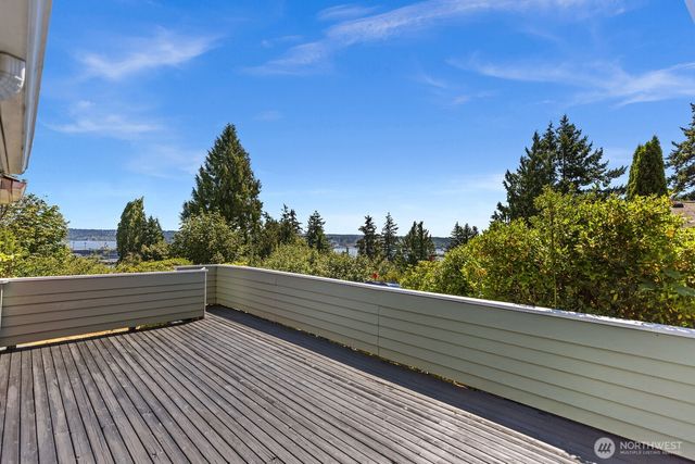 605 S Charleston Avenue, Bremerton, WA 98312