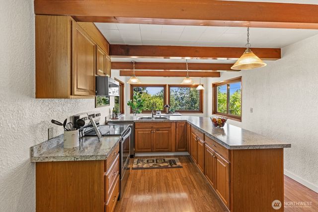 605 S Charleston Avenue, Bremerton, WA 98312