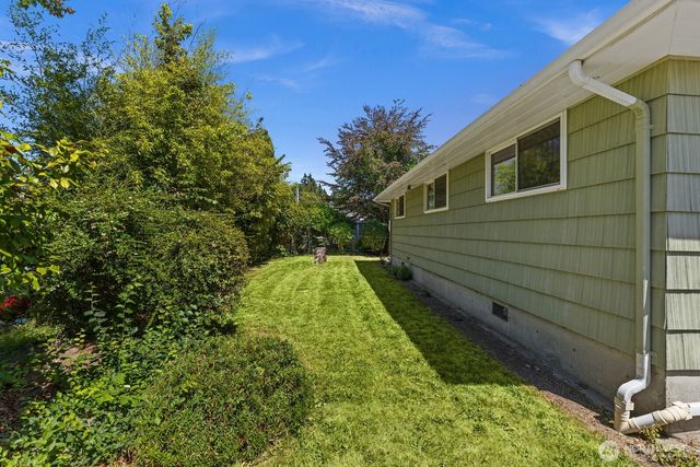 605 S Charleston Avenue, Bremerton, WA 98312