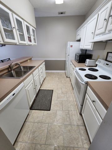 910 Churchill Xing, Madison, TN 37115