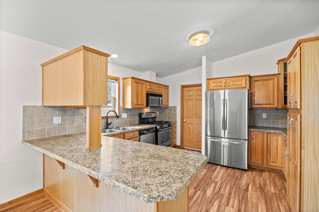 1845 83rd Street W, Inver Grove Heights, MN 55077 — photo 5
